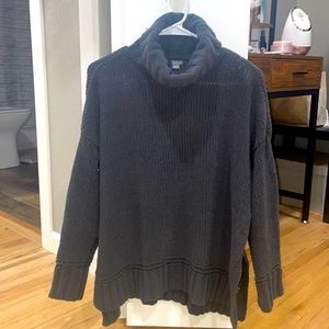 gray american eagle oversize sweater